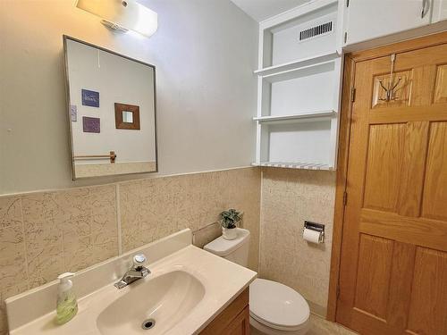 817 Second St S, Kenora, ON 