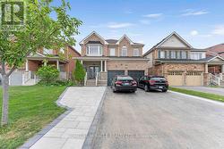 1583 FROLIS STREET Oshawa, ON L1K 0L2