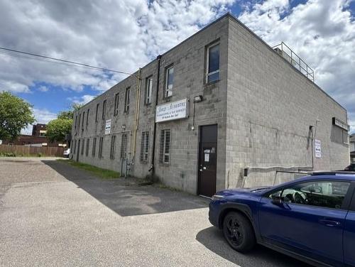 1111 Victoria Ave E, Thunder Bay, ON 