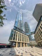 2905 - 1000 PORTAGE PARKWAY Vaughan, ON L4K 0L1
