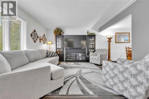 5 Phyllis Avenue, Chatham, ON 