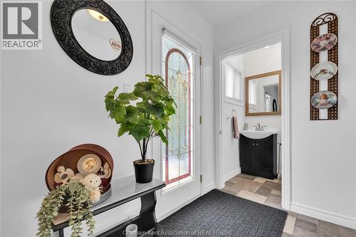 5 Phyllis Avenue, Chatham, ON 