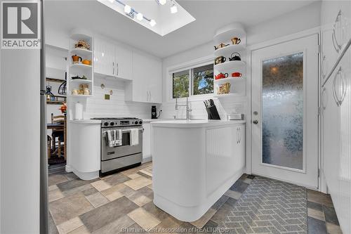 5 Phyllis Avenue, Chatham, ON 