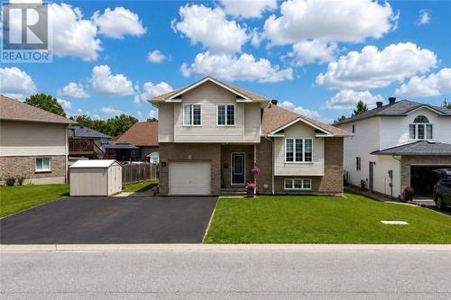 214 Ravina Ave, Garson, ON 