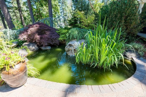 1062 River Rd, Highlands, BC 