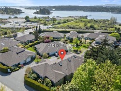 #22-126 Hallowell Rd View Royal, BC V9A 7K2