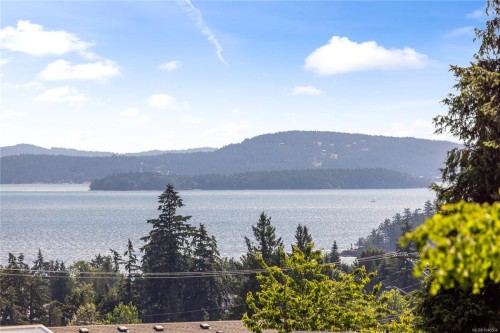 10056 Victoria Rd, Chemainus, BC 