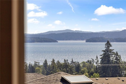10056 Victoria Rd, Chemainus, BC 