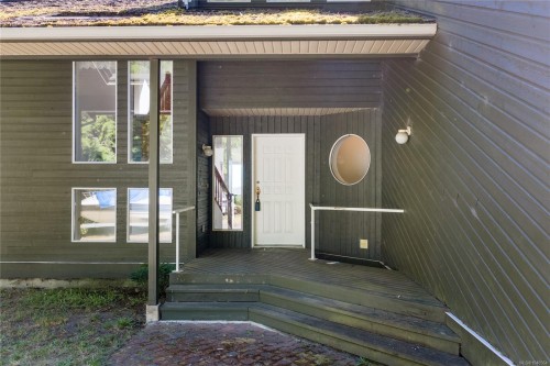 10056 Victoria Rd, Chemainus, BC 