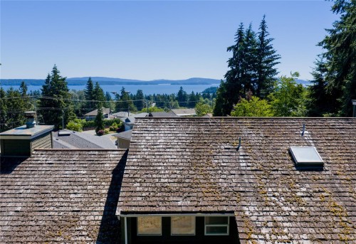 10056 Victoria Rd, Chemainus, BC 