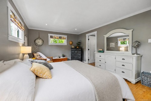446 Davis Rd, Ladysmith, BC 