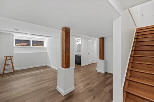 446 Davis Rd, Ladysmith, BC 