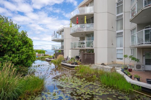 #203-158 Promenade Dr, Nanaimo, BC 