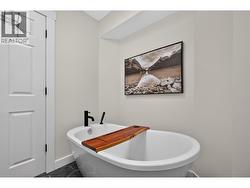 Soaker Tub - 