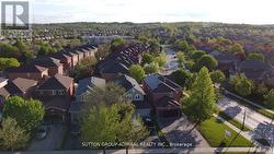 470 DOUBLETREE LANE  Newmarket, ON L3X 2E9
