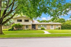 280 PENN Drive  Burlington, ON L7N 2B8