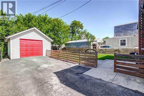 28 Delena Avenue S, Hamilton, ON 
