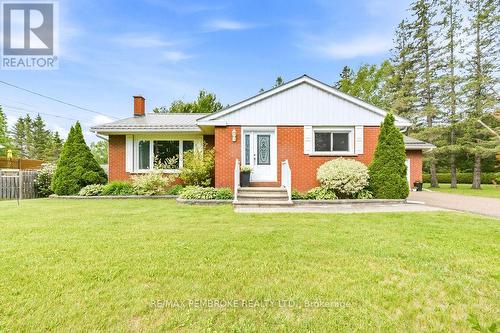 92 KEN AVENUE  Laurentian Valley, ON K8A 6W5