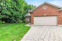 11 - 417 HYDE PARK ROAD  London North (North P), ON N6H 3R9