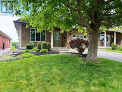 10 HOLLAND AVENUE Aylmer, ON N5H 3J3