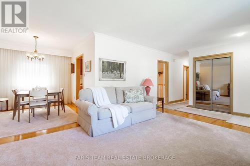 37 Downsview Drive, Barrie, ON 