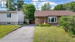 212 MICHENER DRIVE North Bay (Birchaven), ON P1A 3J1