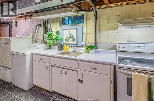 3365 Curry Avenue, Windsor, ON 