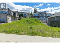 980 17 Street SE Salmon Arm, BC V1E 0A4