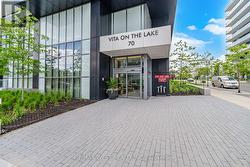 2006 - 70 ANNIE CRAIG DRIVE S Toronto, ON M8V 0G2