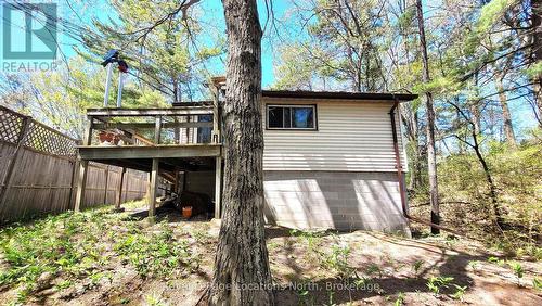Back of house - 25 Balmoral Avenue, Tiny, ON 