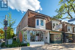 937 KINGSTON ROAD  Toronto, ON M4E 1S6