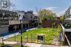 132 DUNN STREET  Oakville, ON L6J 3E2