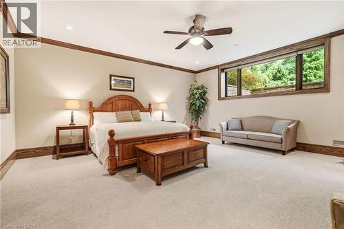 5550 Twelve Mile Trail, Burlington, ON - Indoor Photo Showing Bedroom