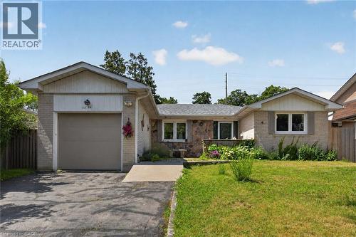 1379 TYNEBURN Crescent  Mississauga, ON L4X 1P6