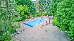 Outdoor pool - 