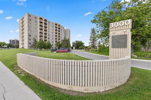 218 3000 Pembina Highway  Winnipeg, MB R3T 3Z2