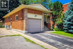 314 UPPER KENILWORTH Avenue  Hamilton, ON L8T 4G2