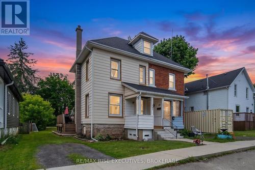 282 SYDENHAM STREET  Gananoque, ON K7G 1C3