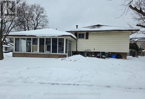2 Rideau Crescent, Hamilton, ON 