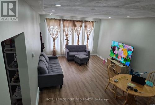 2 Rideau Crescent, Hamilton, ON 