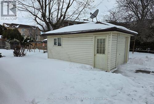 2 Rideau Crescent, Hamilton, ON 