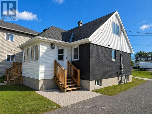 2030 Pitt Street, Cornwall, ON 