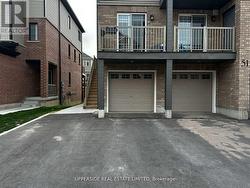 51 HAY LANE Barrie, ON L9J 0C2