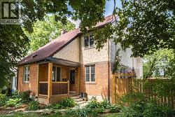 152 GLEN Road  Hamilton, ON L8S 3N1