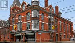 1087-1089 QUEEN STREET W  Toronto, ON M6J 1H3