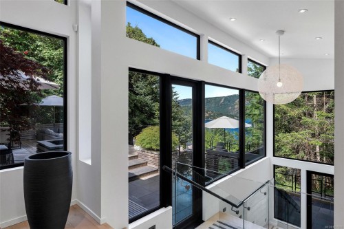 977 Grandview St, Duncan, BC 