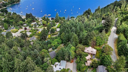 977 Grandview St, Duncan, BC 