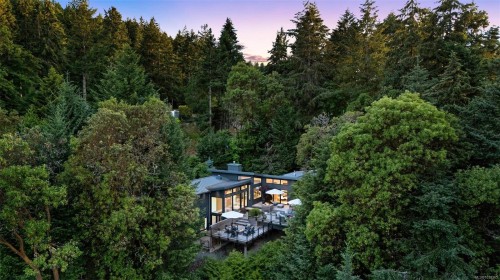 977 Grandview St, Duncan, BC 