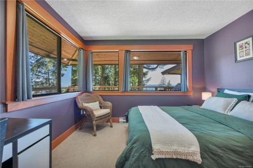 1370 Ivor Rd, Nanaimo, BC 