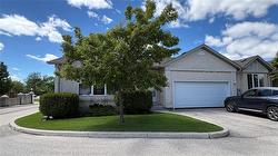 20-123 Victor Lewis DR  Winnipeg, MB R3P 2L9